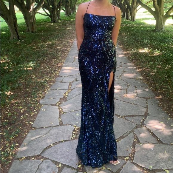 Formal/prom dress! Navy blue rowena sequins dress - Picture 2 of 5